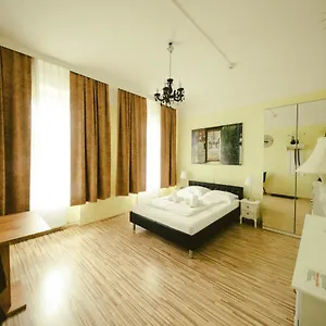  Hotel California Österreich